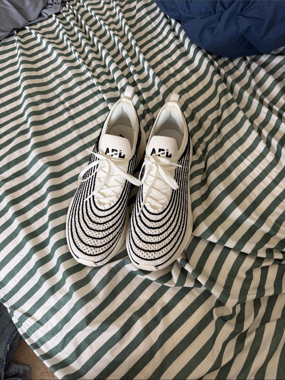 APL techloom sneakers. Size women’s 10